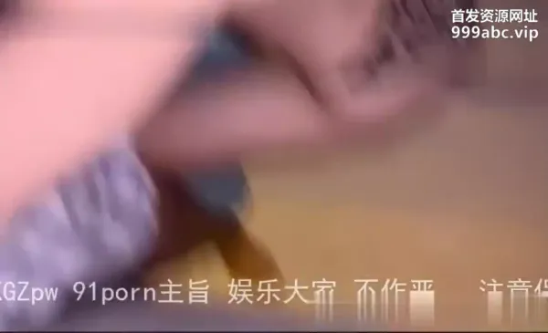 这样身材的女下属，想尽一切办法也得睡了她