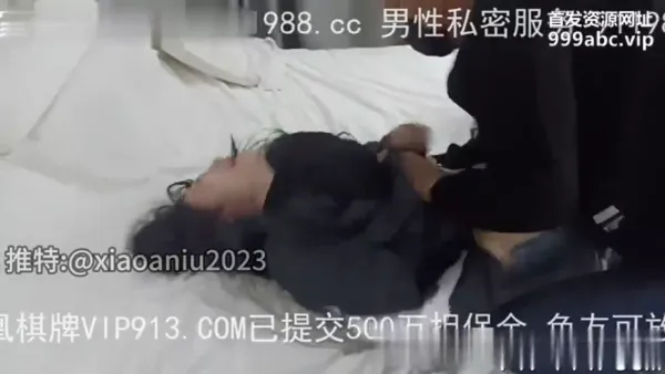 [原创] 入室强推老公不在家的人妻反差转变