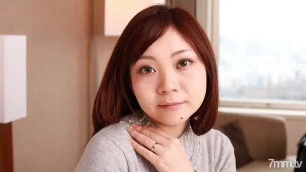 RB025 巨乳人妻セフレちゃんと隠し撮り