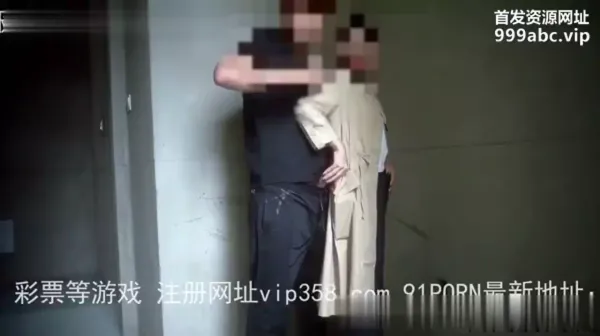 [原创] 最漂亮的售楼美女弄到毛坯房干了（完整版一小时上传简 介）