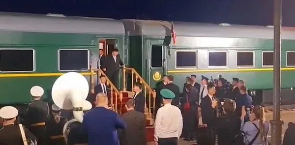 金正恩已成功乘坐专列抵达俄罗斯 “普金会”即将登场 两人想交换些什么？