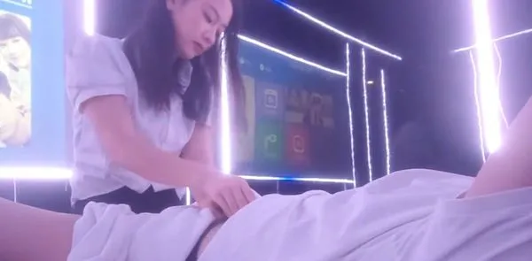 女学生被实习单位安排为男顾客按摩 还需为男顾客 洗澡 按摩生殖器 前列腺保养！