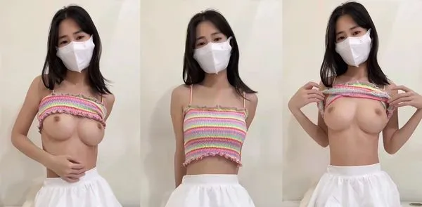 推特清纯嫩妹 锅锅酱 福利视频流出 露脸掰开粉嫩白虎穴 润滑油涂抹骚穴手掌揉搓 淫水喷溅！